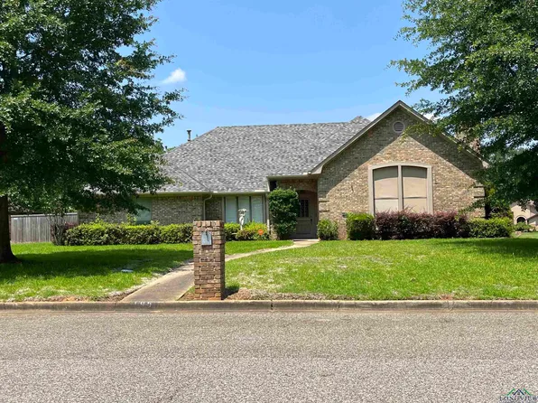 105 Northhill Ct, Longview, TX 75605