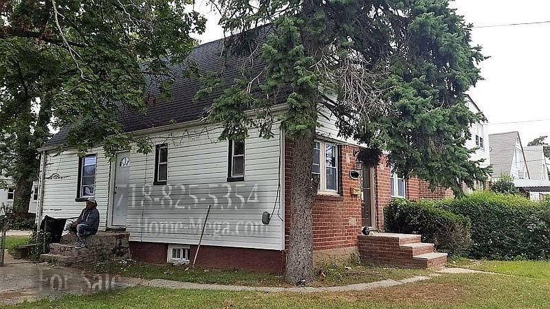 1st image of 196-52 120 Ave
