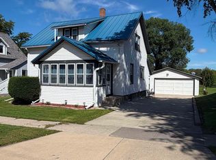 208 Taylor St, Waupun, WI 53963