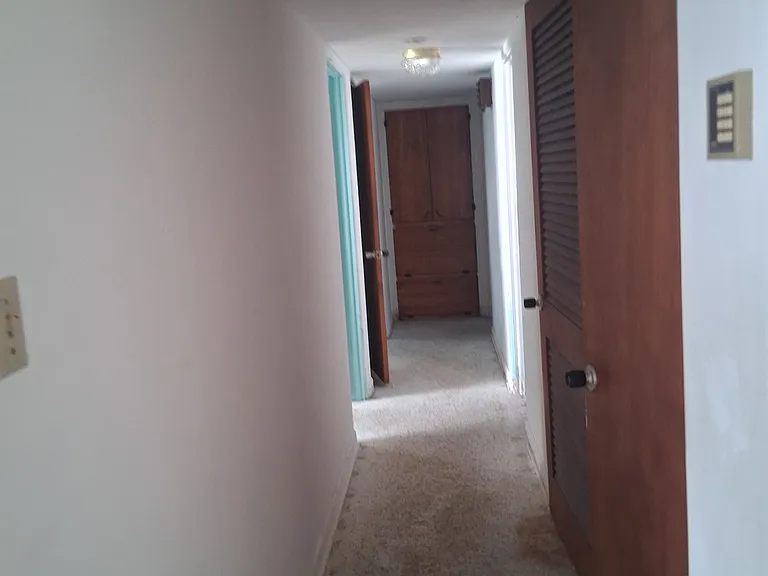 Riveredge Dr — Photo 2