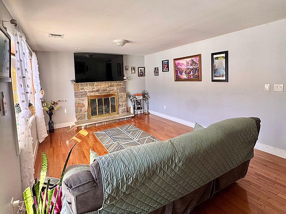 2nd image of 168 Terrace Dr