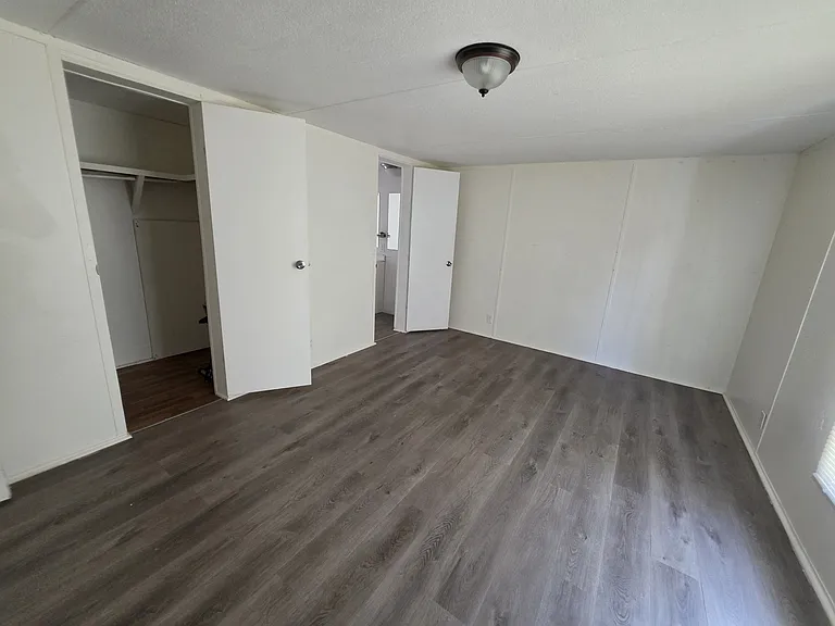 5009 Dogwood Ln #19 — Photo 16