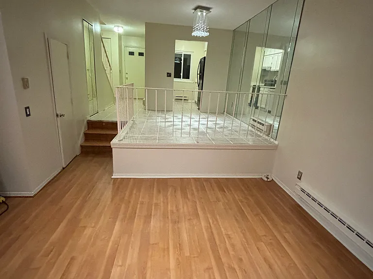 11 King Arthur Dr #5G — Photo 4