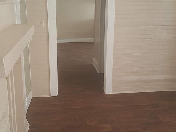 4th image of 1288 Delaware Ave