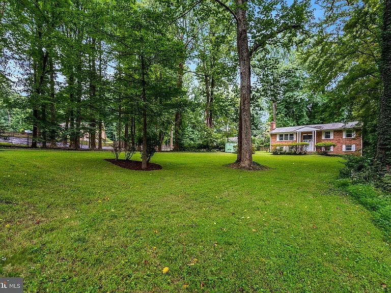 5315 Summit Dr — Photo 6