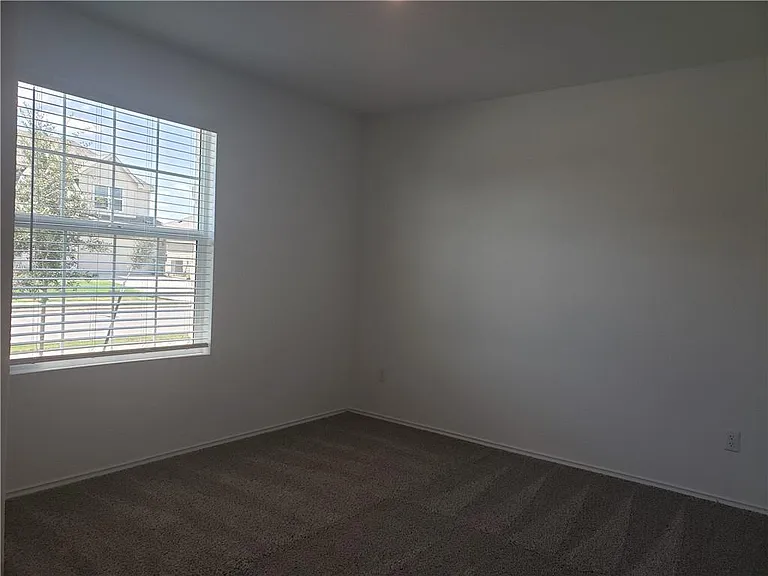 104 Mountain Maple St — Photo 6
