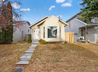 20 SW Martinview Rd NE, Calgary, AB T3J2X8