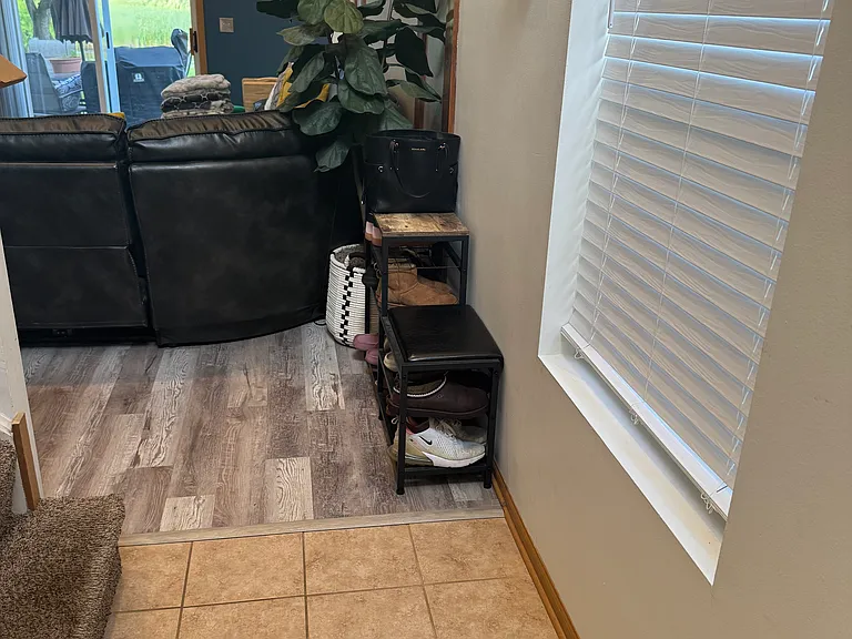 2444 Oak Tree Ln — Photo 18