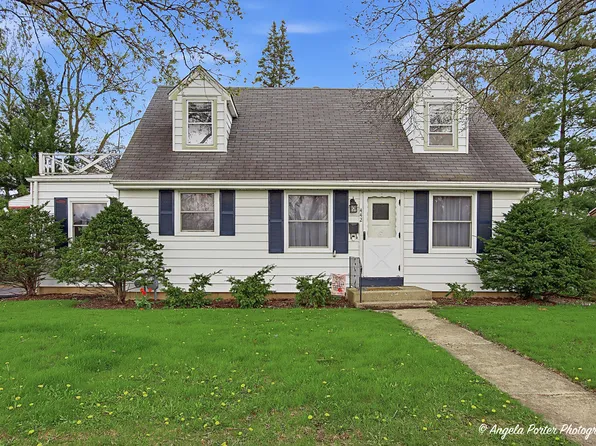 442 W Oriole Trl, Cary, IL 60013