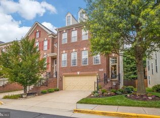 13048 Greg Roy Ln, Herndon, VA 20171