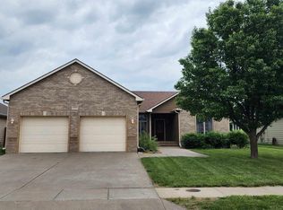 2315 River Trail Rd, Salina, KS 67401