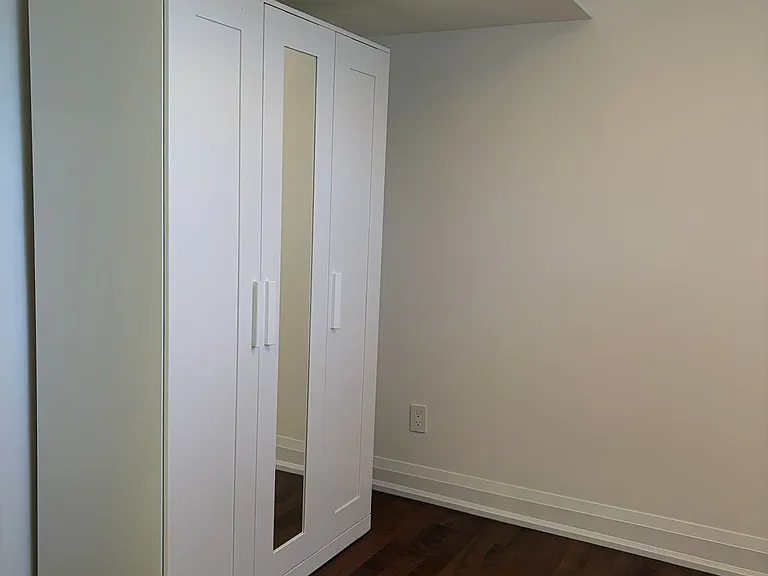 107 Princeton Gate #BASEMENT — Photo 12