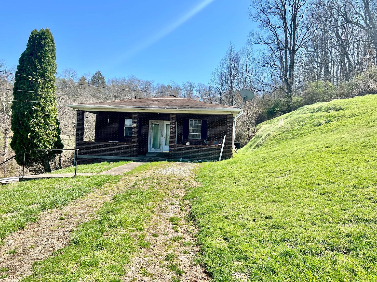 120 N Point Dr, Clendenin, WV 25045 | Zillow