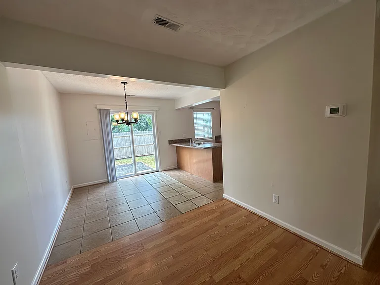 3590 Windmill Dr — Photo 4