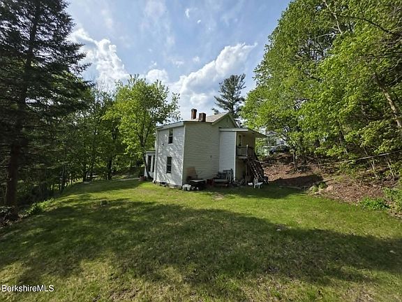 3rd image of 168 Prospect St