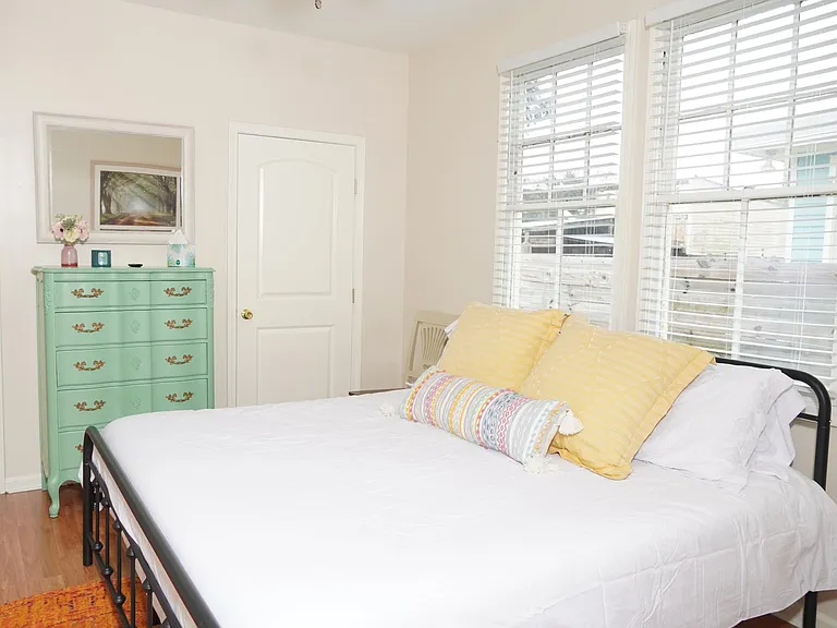 1722 Abundance St — Photo 9