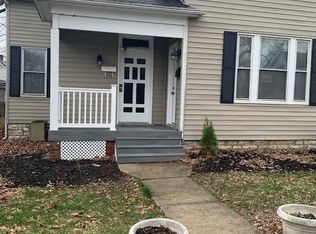 522 Lindenwood Ave, Saint Charles, MO 63301