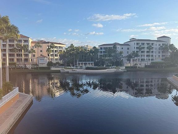 4th image of 735 Crandon Blvd APT 303