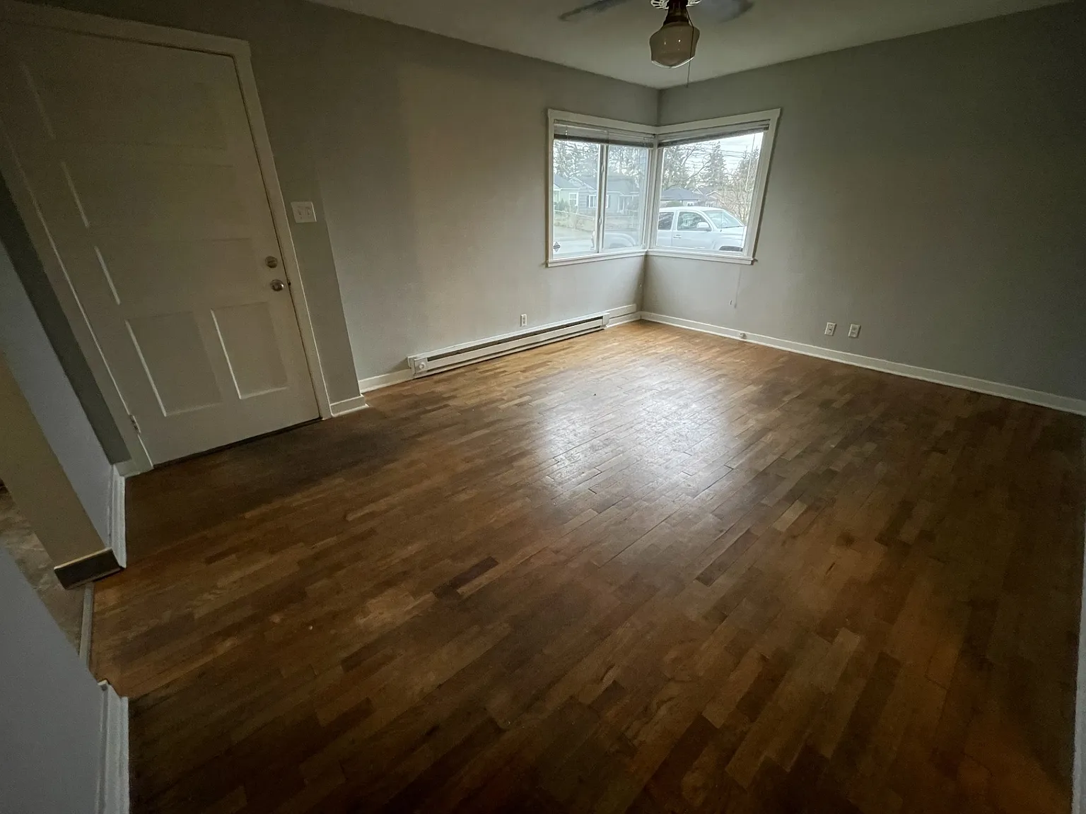 2 bed, 724 sqft, $2,050 — Photo 3