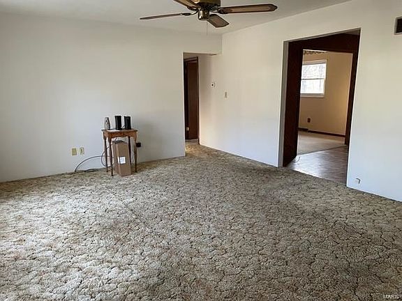 2nd image of 35 Shirley Dr