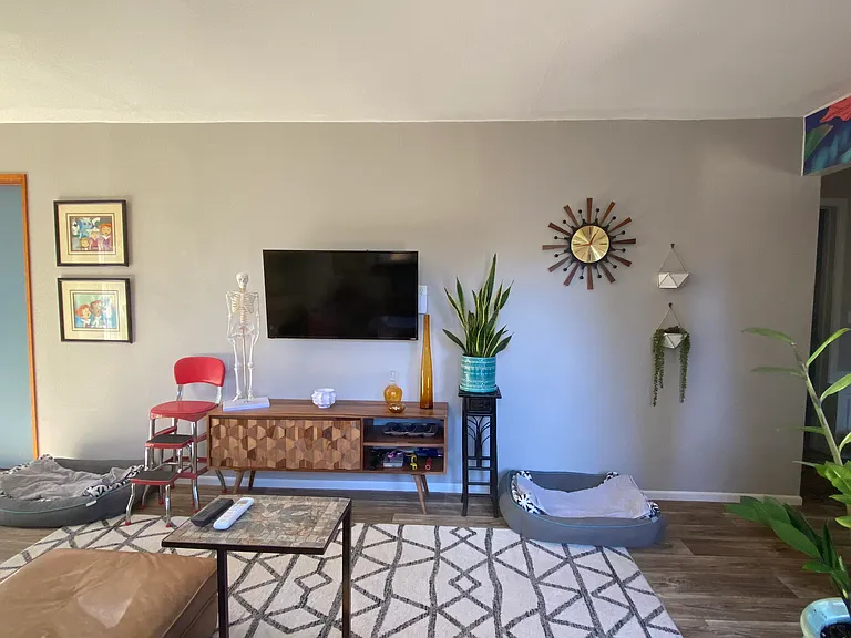 19450 SW Butternut St #1/2 — Photo 3