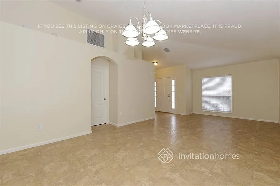5850 War Admiral Dr Wesley Chapel, FL 33544 — Photo 2