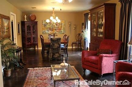 3rd image of 316 Upland Dr
