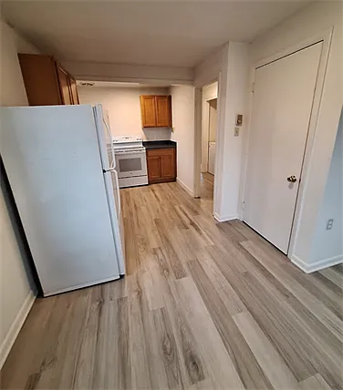 Charlotte Place Apartments — Photo 26