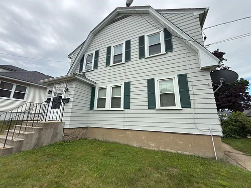573 Spruce St Photo 1