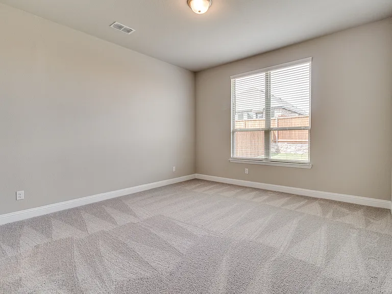 1319 Beach Blvd — Photo 23