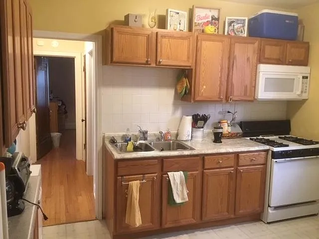 Kitchen Picture 1