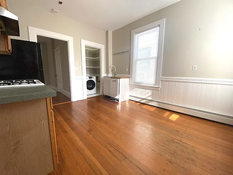 20 Park Ave #1 — Photo 12