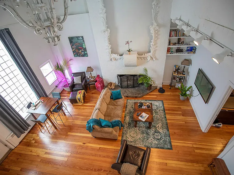 2052 N Halsted St #2R — Photo 1