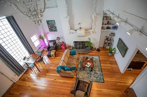 2052 N Halsted St #2R Photo 1