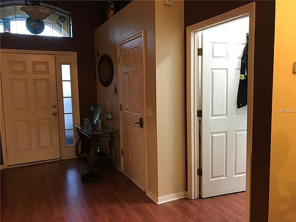 4th image of 319 Weatherby Pl