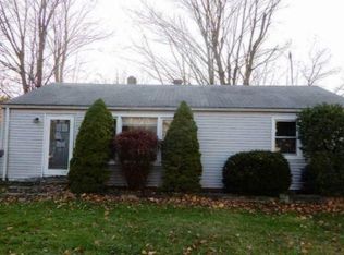 17 Spencer Dr, Middletown, CT 06457