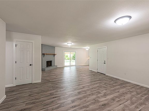 4th image of 2880 W Quail Dr