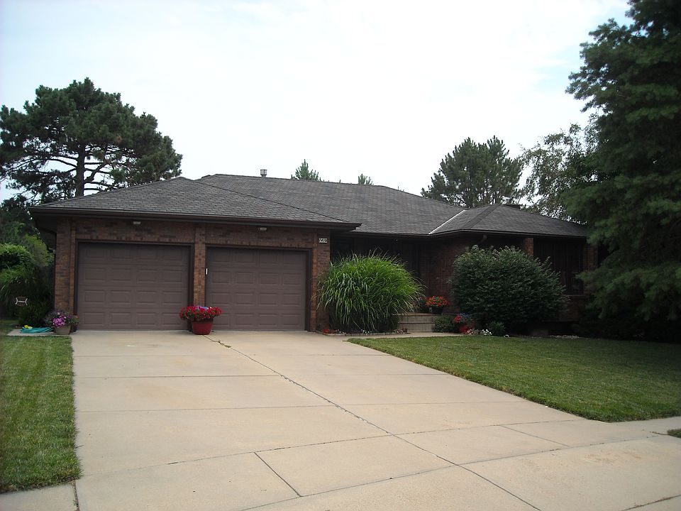 Solid Brick Home-New Roof