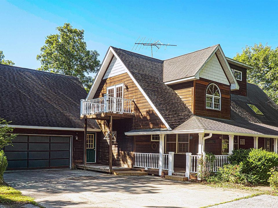 1st image of 2418 Silverwood Ln