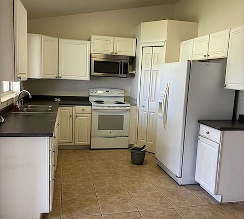 2nd image of 7 Zorlou Ct