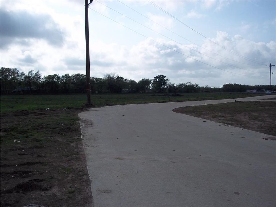 1st image of 105 Highway 365
