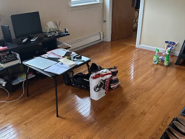 42-29 Newtown Road image 9 of 12