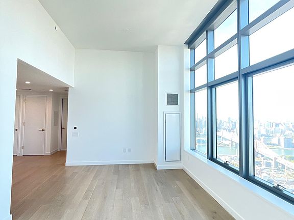3rd image of 3 Court Sq APT 6303