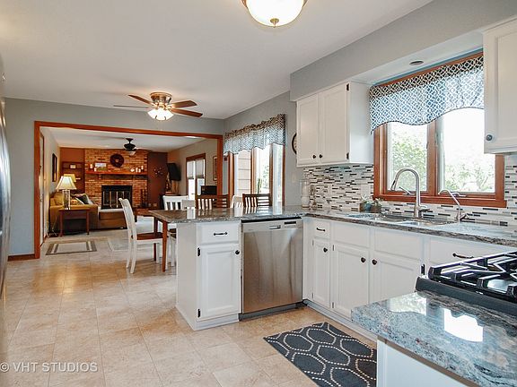 5th image of 24310 W Greenberg Ct