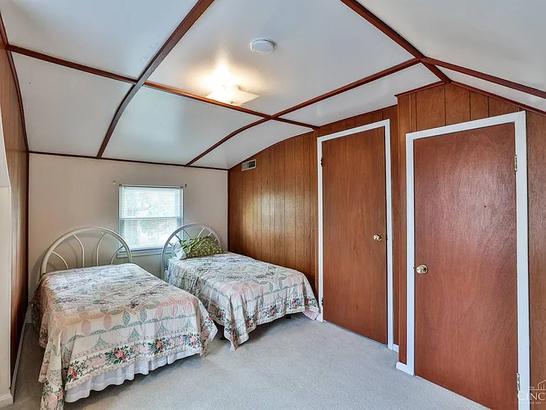 4481 Hunt Rd — Photo 9