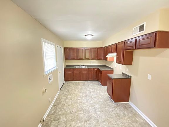 2nd image of 2087 Durham Ave