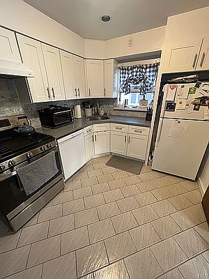 3rd image of 157-11 97th St #2
