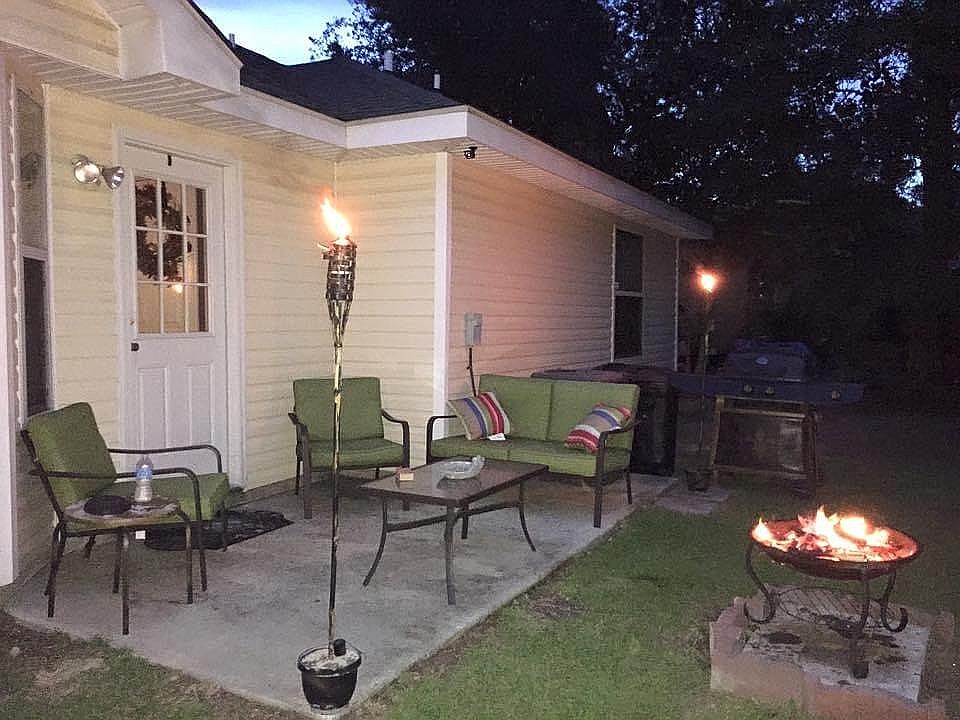 1st image of 61270 N Oaklawn Dr