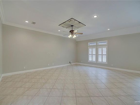 3rd image of 1713 Umar Ave