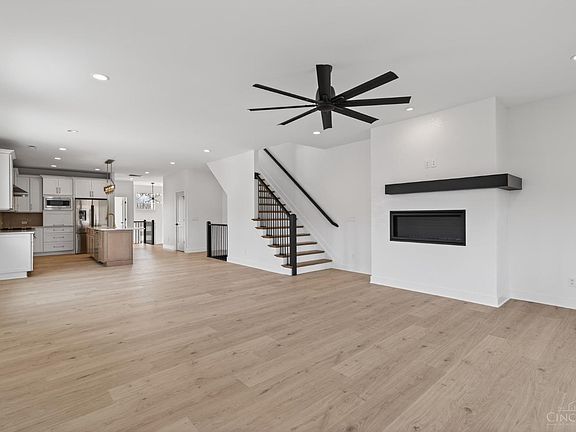 5th image of 259 Strader Ave